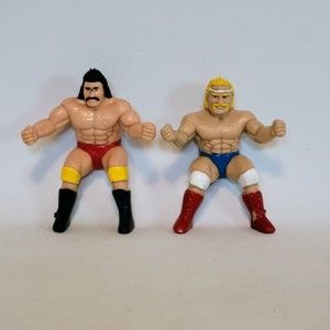 Vtg 1985 WWF Hulk Hogan & Ravishing Rick Rude Thumb Wrestler Titan LGN Figures